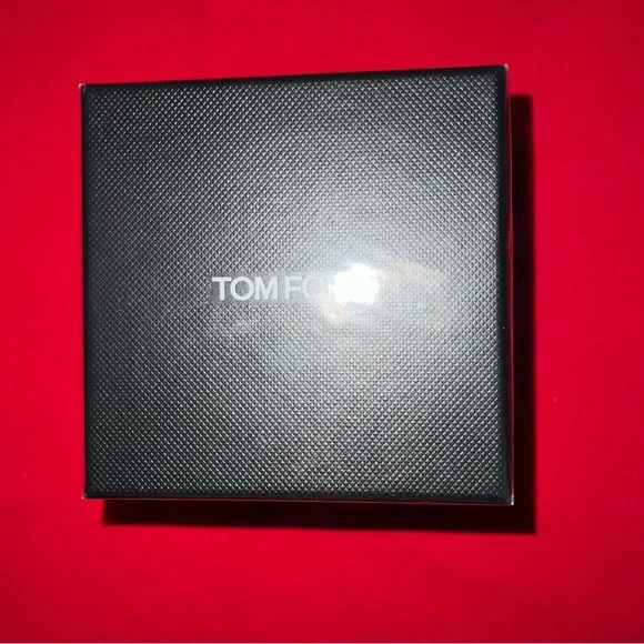 Authentic NWT - Picture 2 of 5